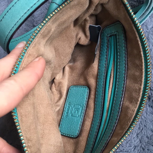 NEW never been used LIZ CLAIBORNE LEATHER Clutch/wristlet. - Picture 10 of 10